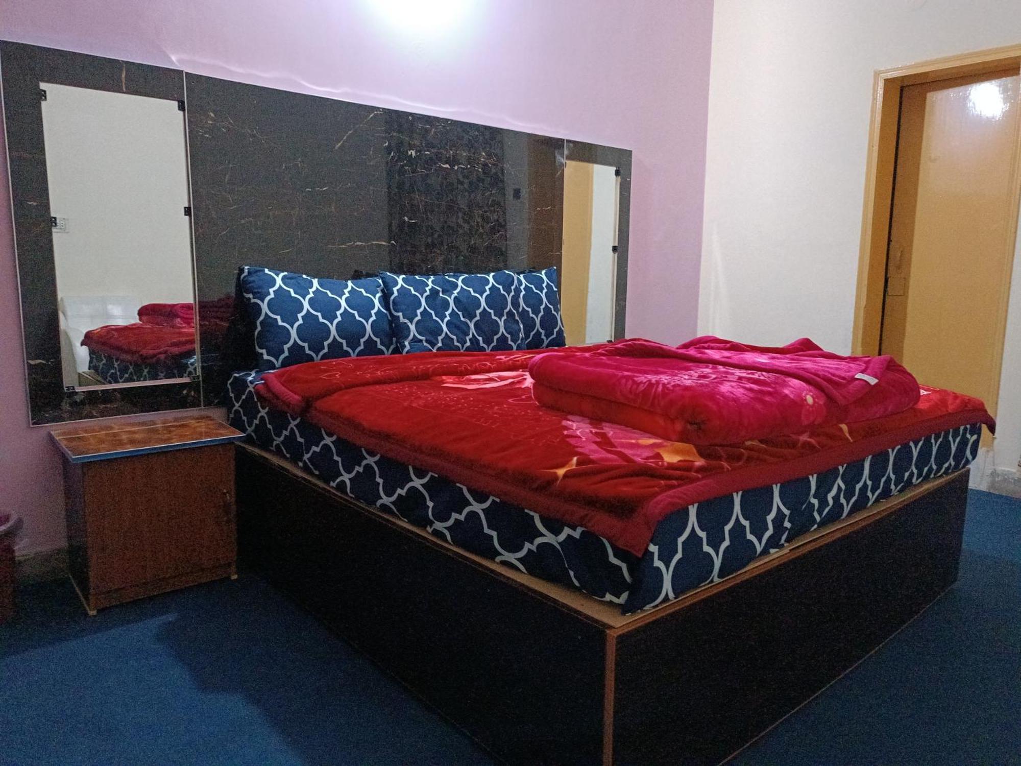 Hotel Moon Light View Lahore Bagian luar foto